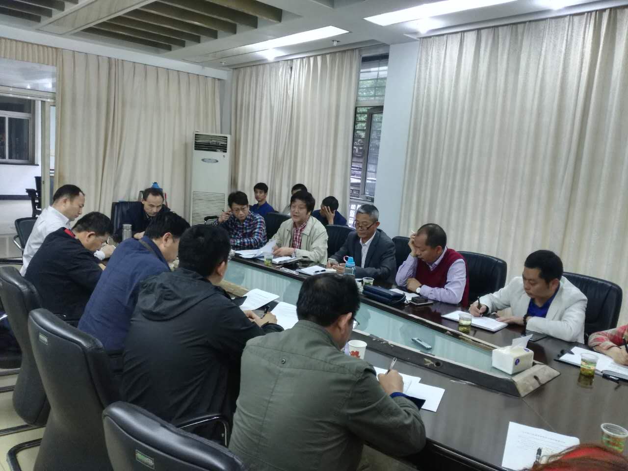 发挥协会的桥梁作用 更好的服务会员企业