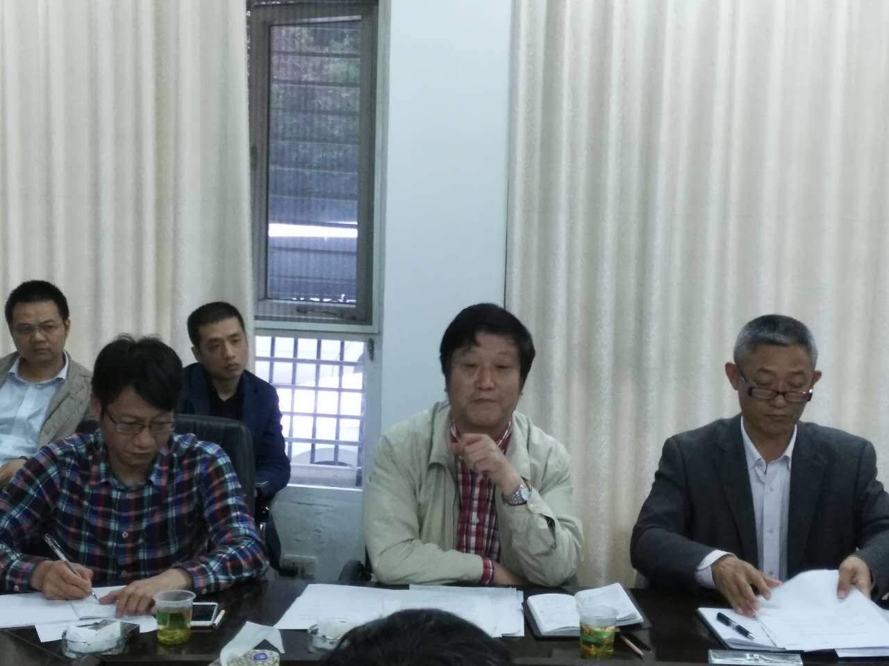 发挥协会的桥梁作用 更好的服务会员企业