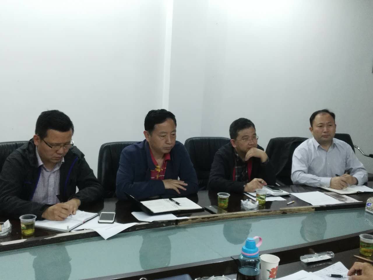 发挥协会的桥梁作用 更好的服务会员企业