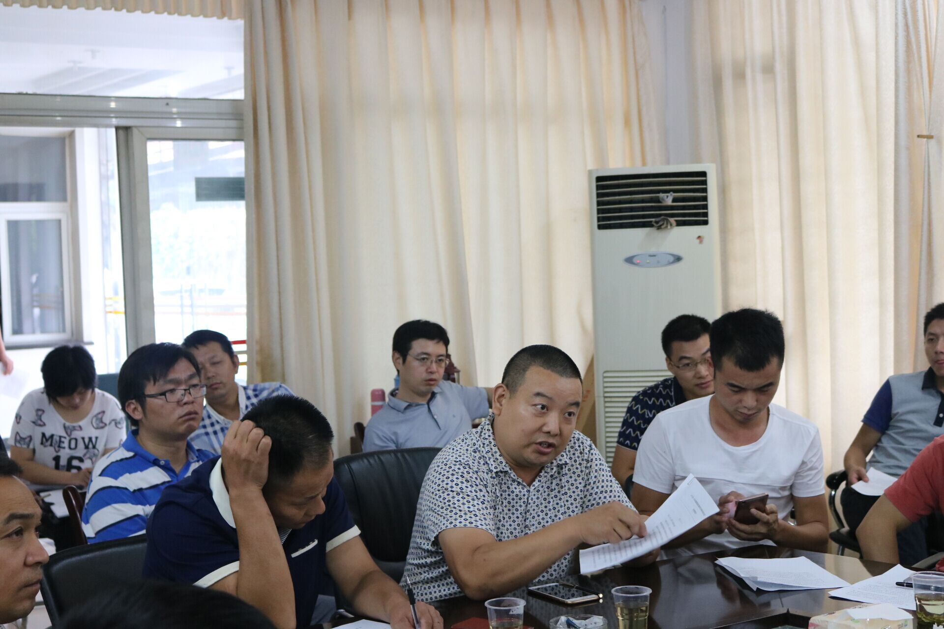 协会组织起重机械会员单位召开座谈会宣贯省住建厅文件