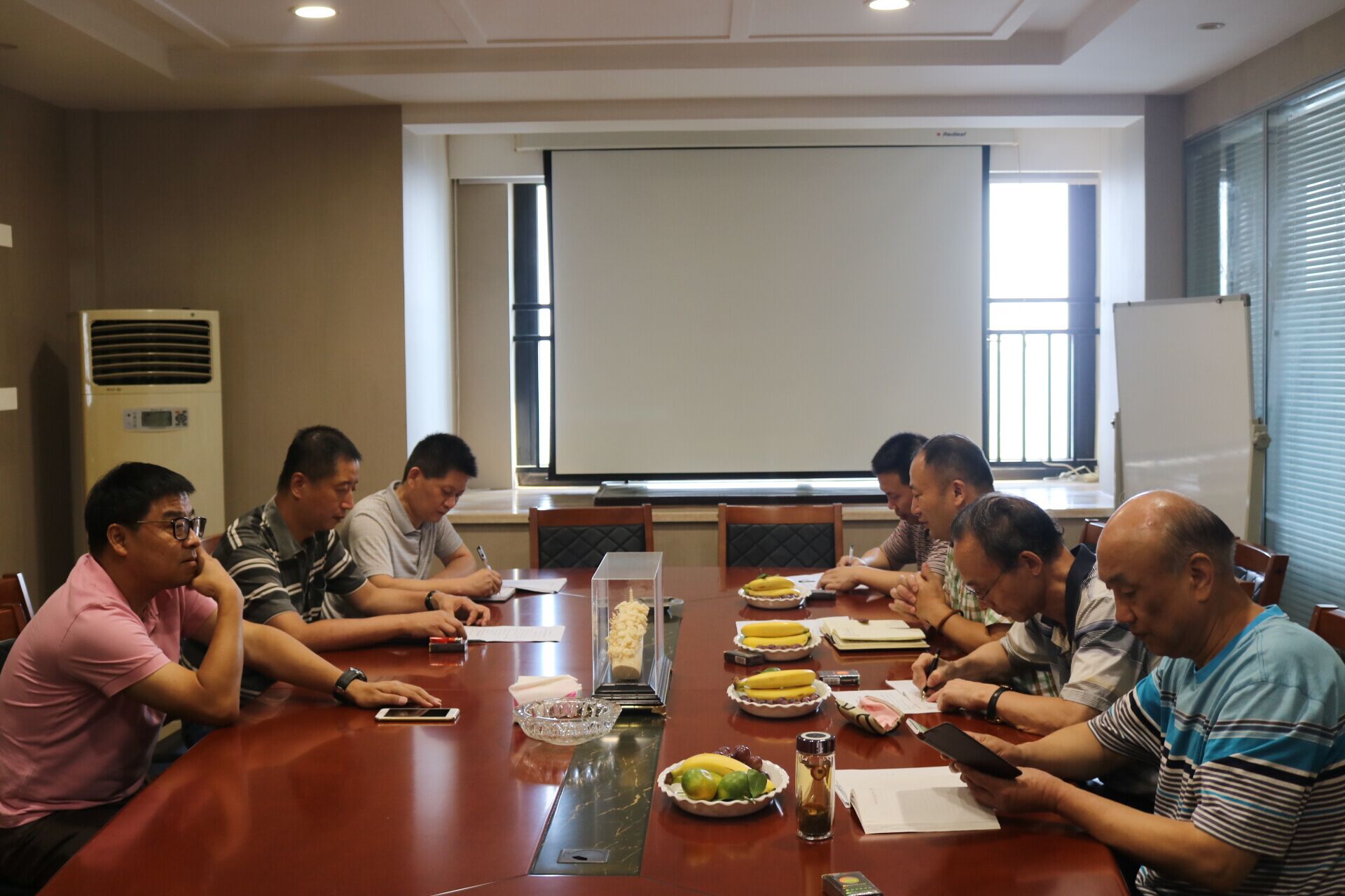 武汉建设安全管理协会到四家会员单位工作调研