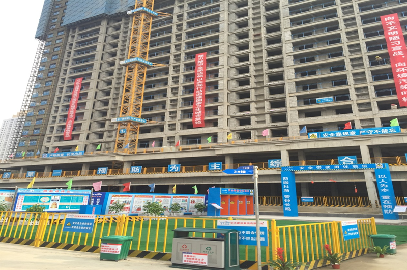 严格标准树典型 夯实责任保平安