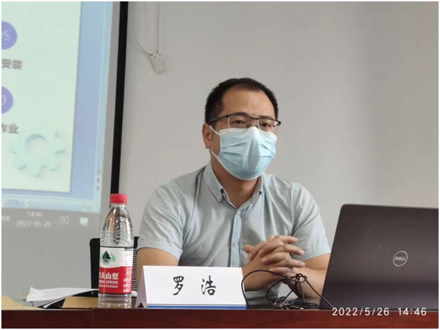 市安监站召开爬架检查标准宣贯暨 行业交流会